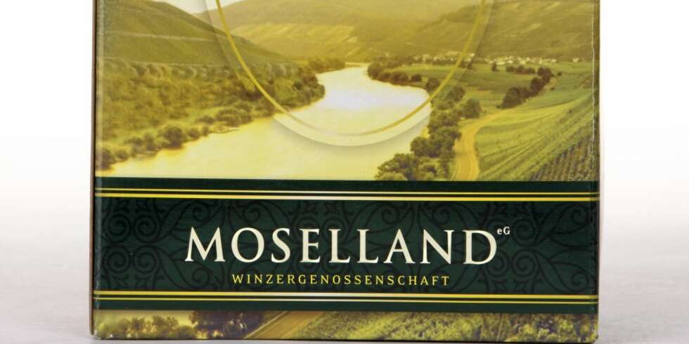 Moselland Riesling Kabinett. Moselland Riesling Kabinett.