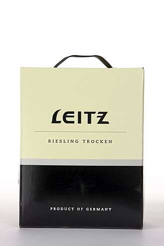 Leitz Riesling Trocken. Leitz Riesling Trocken.