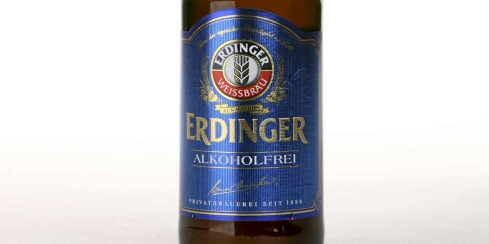 Erdinger Weissbier alkoholfrei. Erdinger Weissbier alkoholfrei.