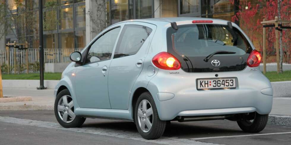 BILLIG BIL: Helt ny bil - nærmere enn du tror? Her Toyota Aygo. BILLIG BIL: Helt ny bil - nærmere enn du tror? Her Toyota Aygo.