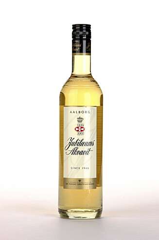 DILL: Aalborg Jubilæums Akvavit domineres av smak av dill. DILL: Aalborg Jubilæums Akvavit domineres av smak av dill.
