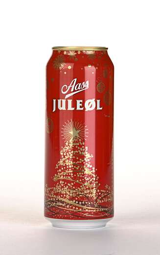 LITE JUL: Aass Juleøl minner ikke mye om jul. LITE JUL: Aass Juleøl minner ikke mye om jul.