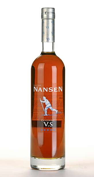 Test av cognac 2009SØTLIG OG RIK: Nansen V.S er en cognac som er søtlig, rund og rik på smak. Likevel noe ubalansert. Test av cognac 2009SØTLIG OG RIK: Nansen V.S er en cognac som er søtlig, rund og rik på smak. Likevel noe ubalansert.