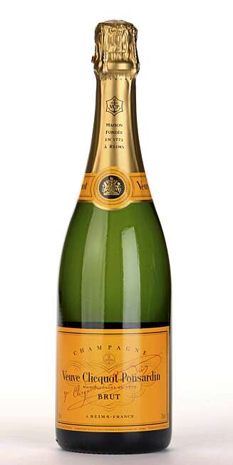 EPLEPEREGET FRUKT: Veuve Clicquot brut har middels fylde, syre og eplepreget frukt. EPLEPEREGET FRUKT: Veuve Clicquot brut har middels fylde, syre og eplepreget frukt.