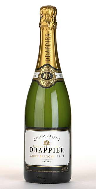 ANONYM FRUKt: Drappier Carte Blanche Brut har høy syre, lite fylde og anonym frukt i smaken. ANONYM FRUKt: Drappier Carte Blanche Brut har høy syre, lite fylde og anonym frukt i smaken.