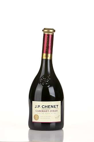 KRYDDERTONER: J.P. Chenet Cabernet Syrah har noe kryddertoner i smaken. KRYDDERTONER: J.P. Chenet Cabernet Syrah har noe kryddertoner i smaken.