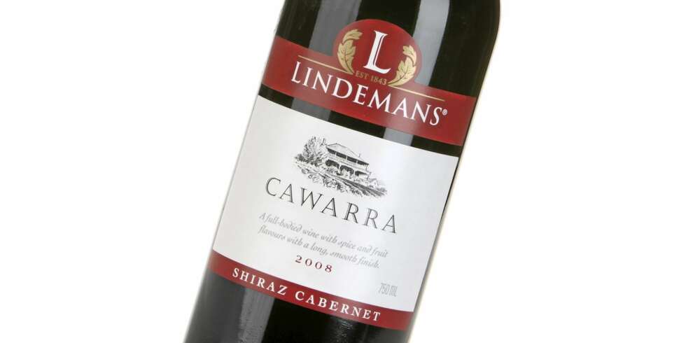 SAFTIGE TANNINER: Lindemans Cawarra Shiraz Cabernet 2008 er en rødvin fra Australia med saftige tanniner og god fylde. SAFTIGE TANNINER: Lindemans Cawarra Shiraz Cabernet 2008 er en rødvin fra Australia med saftige tanniner og god fylde.