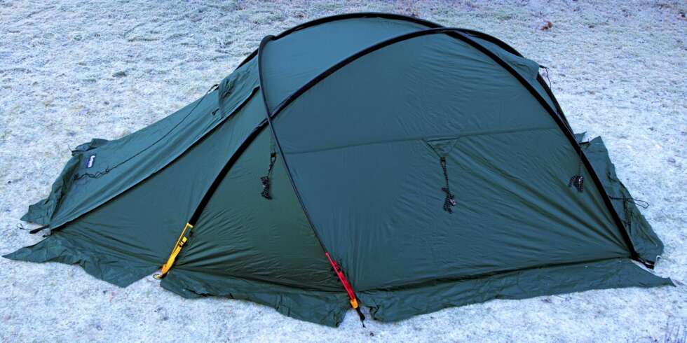 BEGRENSNINGER: Bergans Antarktis er et solid og stabilt telt, men små ventiler og lav høyde begrenser noe. BEGRENSNINGER: Bergans Antarktis er et solid og stabilt telt, men små ventiler og lav høyde begrenser noe.