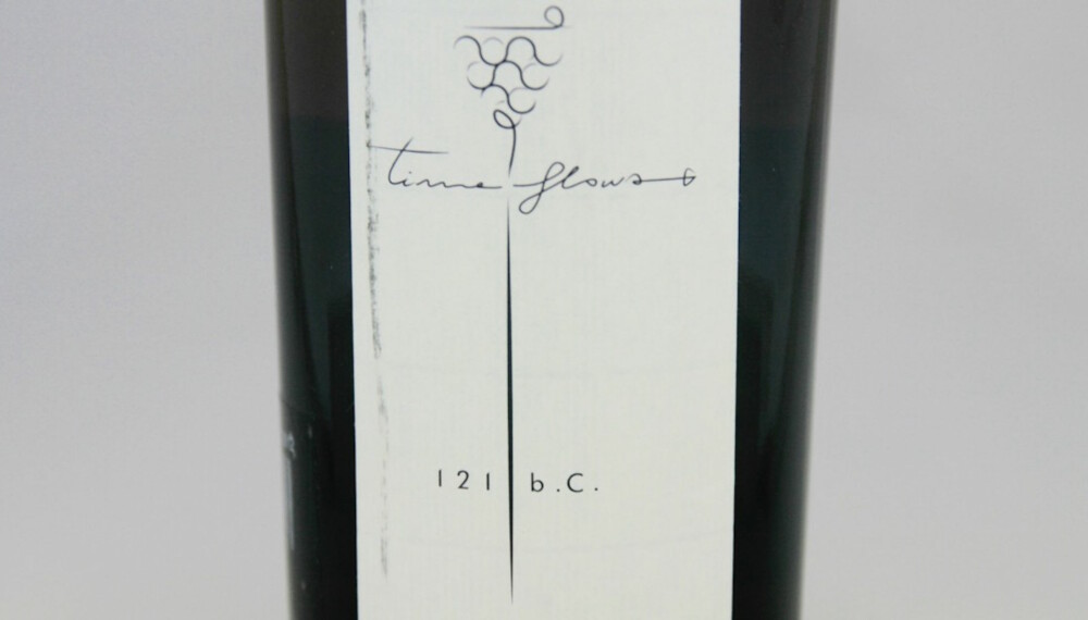 ORANSJEVIN: 121 b.C. Time Flows Bianco 2012. ORANSJEVIN: 121 b.C. Time Flows Bianco 2012.
