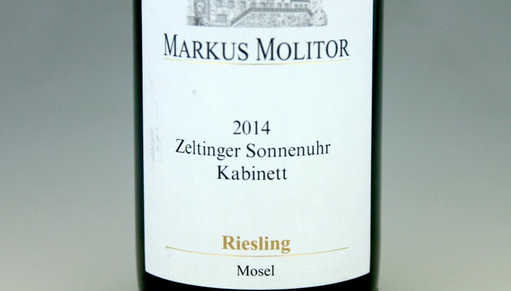 TIL PINNEKJØTT: Markus Molitor Zeltinger Sonnenuhr Riesling Kabinett 2014. TIL PINNEKJØTT: Markus Molitor Zeltinger Sonnenuhr Riesling Kabinett 2014.