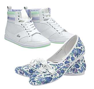 SKO: Joggesko fra Lacoste, kr 899. Blomstrete ballerinasko fra Din Sko, kr 249. SKO: Joggesko fra Lacoste, kr 899. Blomstrete ballerinasko fra Din Sko, kr 249.
