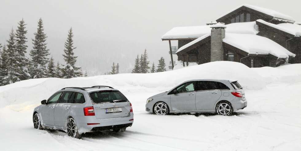 FLOTT PÅ FJELLET: Både Skoda Octavia og Mercedes-Benz B-klasse tar deg til topps med et smil om munnen. FOTO: Terje Bjørnsen FLOTT PÅ FJELLET: Både Skoda Octavia og Mercedes-Benz B-klasse tar deg til topps med et smil om munnen. FOTO: Terje Bjørnsen