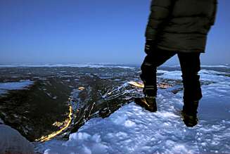BEDRE ENN MOUNT EVEREST: Du kan jo ikke se Rjukan fra Mount Everest, uansett hvor bra været er! BEDRE ENN MOUNT EVEREST: Du kan jo ikke se Rjukan fra Mount Everest, uansett hvor bra været er!