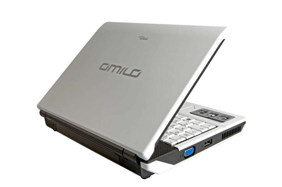 Fujitsu-Siemens Amilo Mini Ui 3520 har en lekker hvit overflate. Fujitsu-Siemens Amilo Mini Ui 3520 har en lekker hvit overflate.