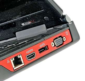 TILKOBLINGER: Både HDMI og eSATA setter vi pris på. TILKOBLINGER: Både HDMI og eSATA setter vi pris på.