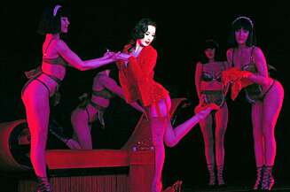 BALLETTJENTENE: Dita von Teese er dronning av burlesk-scenen. BALLETTJENTENE: Dita von Teese er dronning av burlesk-scenen.