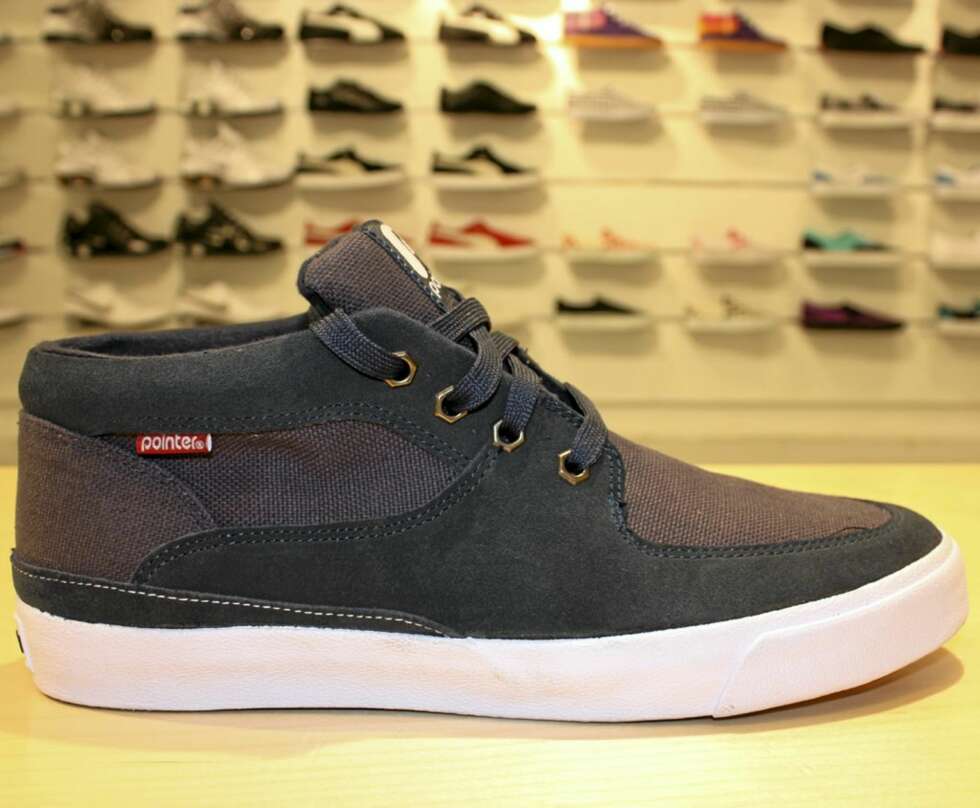 MODERNE BÅTSKO: Båtsko i sneakersvariant fra Pointer. MODERNE BÅTSKO: Båtsko i sneakersvariant fra Pointer.