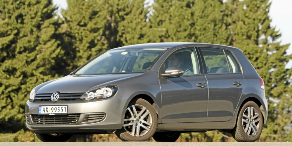 SIKKER: I følge EuroNCAP-testen er det nesten ikke en ripe å finne i Golfens solide rustning. SIKKER: I følge EuroNCAP-testen er det nesten ikke en ripe å finne i Golfens solide rustning.