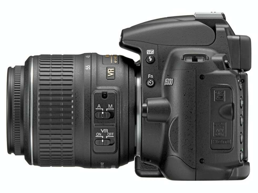 KOMPAKT: Nikon D5000 har fått et lite og kompakt design. KOMPAKT: Nikon D5000 har fått et lite og kompakt design.