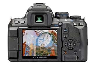 VIPP: Olympus var først ute med en vipp- og vribar skjerm på et speilreflekskamera til under 10.000 kroner. VIPP: Olympus var først ute med en vipp- og vribar skjerm på et speilreflekskamera til under 10.000 kroner.