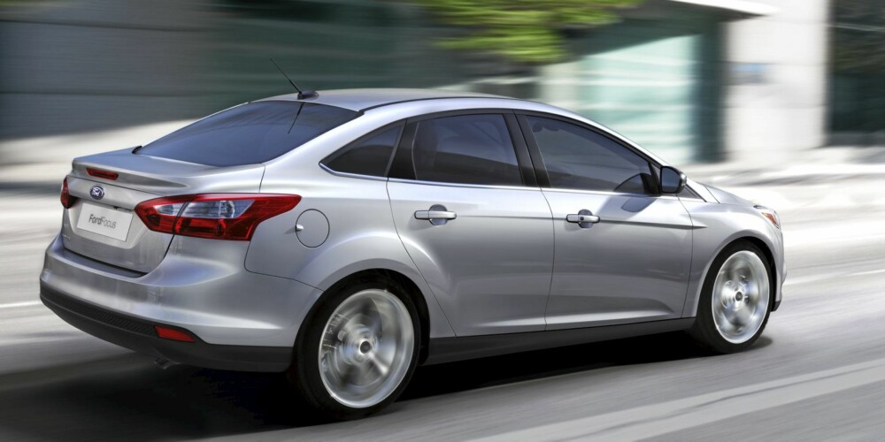 FULL FRES: Ford lover å levere kjøreegenskaper i toppklasse. Erfaringsmessig gjør de det. FULL FRES: Ford lover å levere kjøreegenskaper i toppklasse. Erfaringsmessig gjør de det.