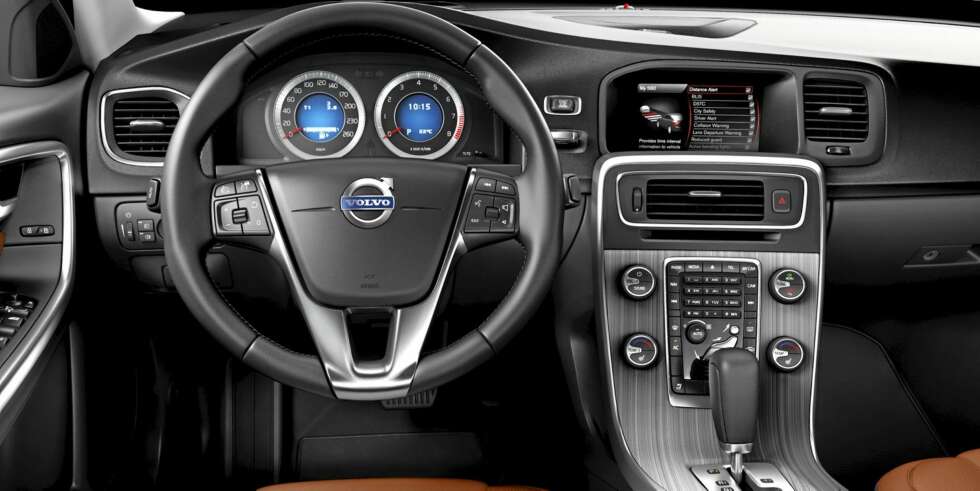 INTEGRERT NAVIGASJON: Endelig har også Volvo fått et navigasjonssystem som er fullintegrert med resten av bilens systemer. INTEGRERT NAVIGASJON: Endelig har også Volvo fått et navigasjonssystem som er fullintegrert med resten av bilens systemer.