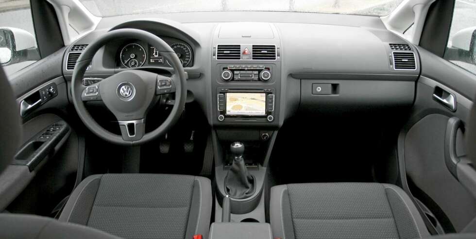 TYPISK VW: Her vil alle som enten eier eller har eid en Volkswagen umiddelbart kjenne seg igjen. Og det er positivt ment, for her er det lett å ha det bra. TYPISK VW: Her vil alle som enten eier eller har eid en Volkswagen umiddelbart kjenne seg igjen. Og det er positivt ment, for her er det lett å ha det bra.