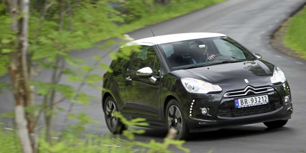 SNERTEN: Citroën DS3 er ikke stor, men snerten og lettkjørt. SNERTEN: Citroën DS3 er ikke stor, men snerten og lettkjørt.