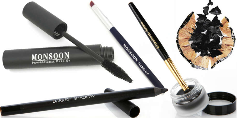 FRA VENSTRE: Darkest Shadow kajal fra Make Up Store (kr 135), Monsoon Sensitive maskara (kr 195), skråkuttet pensel fra Monsoon (kr 135), Color Intrigue Gel Eyeliner fra Elizabeth Arden (kr 180) FRA VENSTRE: Darkest Shadow kajal fra Make Up Store (kr 135), Monsoon Sensitive maskara (kr 195), skråkuttet pensel fra Monsoon (kr 135), Color Intrigue Gel Eyeliner fra Elizabeth Arden (kr 180)