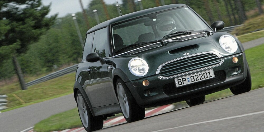 HJEMMEBANE: På racerbanen Estoril er Mini Cooper S i sitt ess. HJEMMEBANE: På racerbanen Estoril er Mini Cooper S i sitt ess.