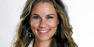 TIPS: Sara Melinda Farhang synes alle jenter bør ha dette i sminkepungen sin. TIPS: Sara Melinda Farhang synes alle jenter bør ha dette i sminkepungen sin.
