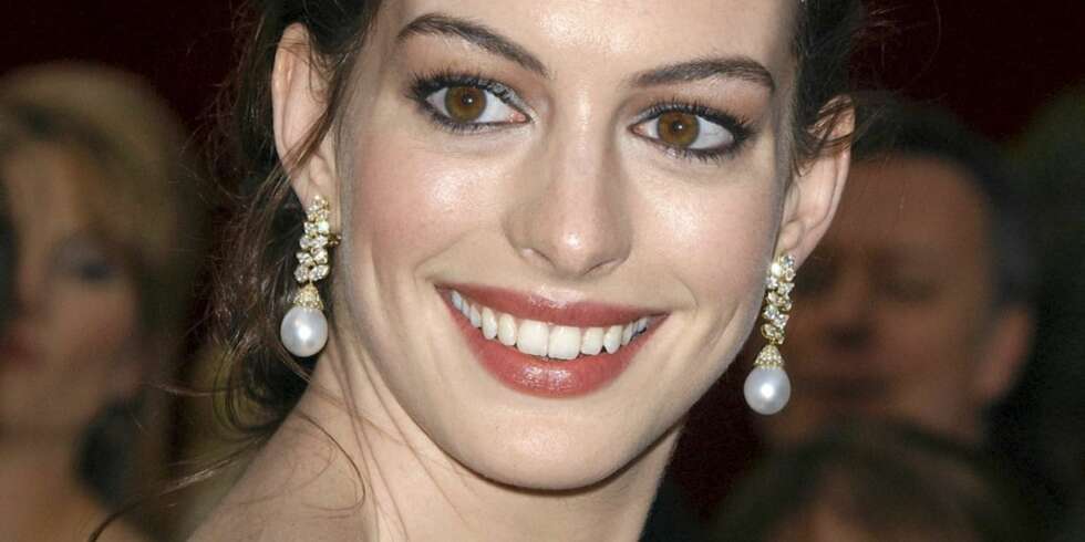 TIDLØS: Anne Hathaway sin sminkestil er både tidløs og glamorøs. TIDLØS: Anne Hathaway sin sminkestil er både tidløs og glamorøs.