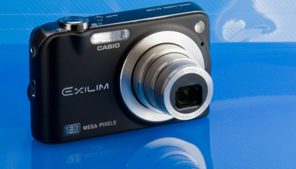 Casio Exilim Z1200. Casio Exilim Z1200.