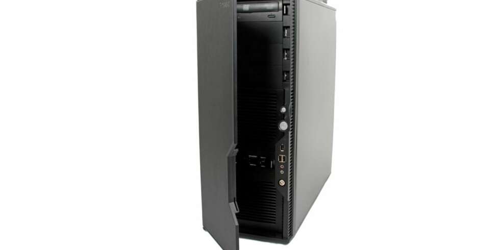 Antec P182 - er et av de få kabinettene med valgfri spoiler... Antec P182 - er et av de få kabinettene med valgfri spoiler...