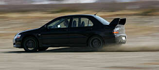 Nå snakker vi getaway car - Evo IX! Nå snakker vi getaway car - Evo IX!