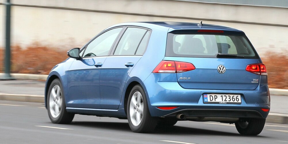 BRED: Designet på hekken gir nye VW Golf et bredbent uttrykk også på standardversjonene. BRED: Designet på hekken gir nye VW Golf et bredbent uttrykk også på standardversjonene.