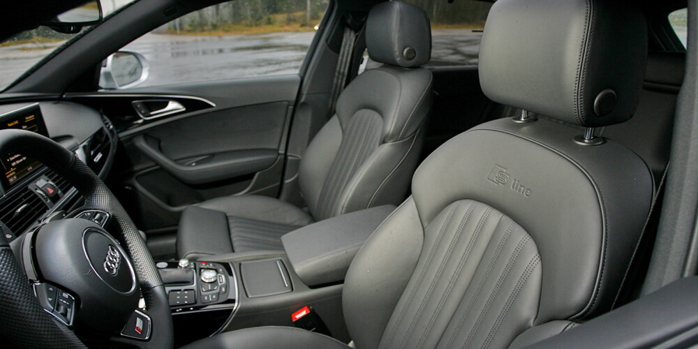 UTSTYR MÅ TIL: Skinnseter krysser mange gjerne av for i Audi A6. Her er de i sportsutgave i tillegg. UTSTYR MÅ TIL: Skinnseter krysser mange gjerne av for i Audi A6. Her er de i sportsutgave i tillegg.