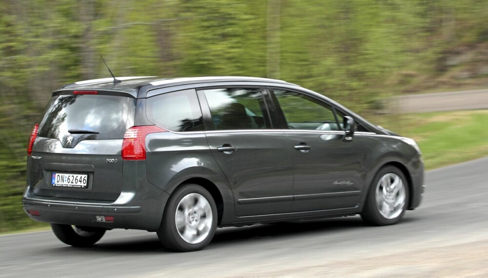 HARMONISK: Peugeot 5008 1,6 HDi finner en bra balanse mellom det praktiske og det dynamiske. HARMONISK: Peugeot 5008 1,6 HDi finner en bra balanse mellom det praktiske og det dynamiske.