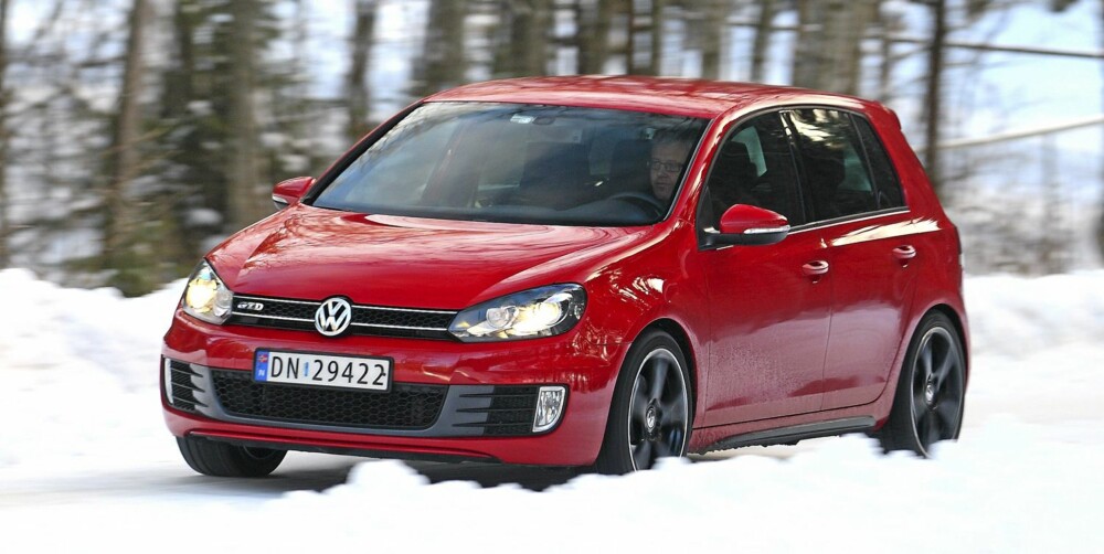 Totalt sett lykkes VW Golf GTD svært godt med kombinasjon av kjøreglede og fornuft. Totalt sett lykkes VW Golf GTD svært godt med kombinasjon av kjøreglede og fornuft.