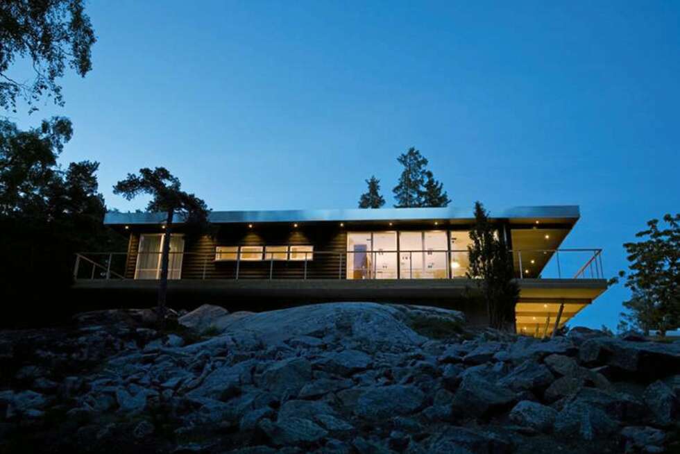 DIALOG MED ARKITEKTEN: Svenske Willa Nordic har blant annet en rekke grunnmodeller som de tilbyr kunden å arbeide videre med - i samarbeid med kjente arkitekter. DIALOG MED ARKITEKTEN: Svenske Willa Nordic har blant annet en rekke grunnmodeller som de tilbyr kunden å arbeide videre med - i samarbeid med kjente arkitekter.