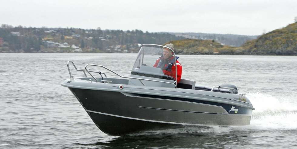 YAMARIN: Yamarin er et bedre valg om du bruker båten til andre ting enn fiske og vannsport. FOTO: Petter Handeland YAMARIN: Yamarin er et bedre valg om du bruker båten til andre ting enn fiske og vannsport. FOTO: Petter Handeland