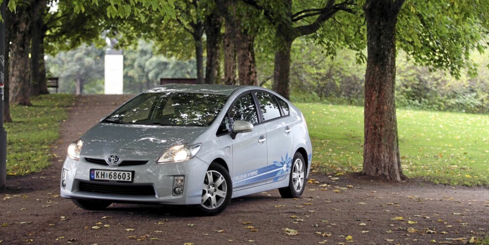 500 EKSEMPLARER: Toyota har bygget 500 Plug-in-versjoner av Prius for å teste konseptet. 500 EKSEMPLARER: Toyota har bygget 500 Plug-in-versjoner av Prius for å teste konseptet.