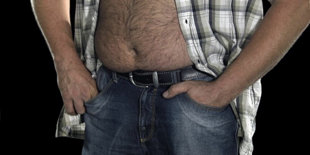 PENISTYV: Magen og lyskefettet «stjeler» en del centimeter fra penis, sier spesialist i sexologisk rådgivning Siv Gamnes. PENISTYV: Magen og lyskefettet «stjeler» en del centimeter fra penis, sier spesialist i sexologisk rådgivning Siv Gamnes.