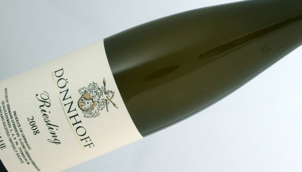 HALVTØRR: Dönnhoff Riesling er en halvtørr hvitvin fra Nahe i Tyskland. HALVTØRR: Dönnhoff Riesling er en halvtørr hvitvin fra Nahe i Tyskland.