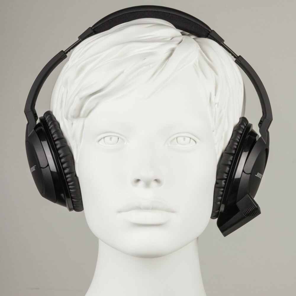 BEST: Bose AE2w er lette og behagelige å ha på og har i tillegg best lyd i dette testheatet. BEST: Bose AE2w er lette og behagelige å ha på og har i tillegg best lyd i dette testheatet.