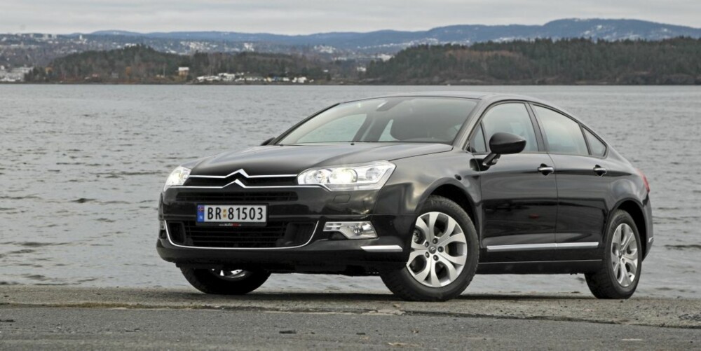 Citroen C5 sedan 20091106 Citroën C5 1,6 HDi Dynamique sedan, 2009-modell Citroen C5 sedan 20091106 Citroën C5 1,6 HDi Dynamique sedan, 2009-modell