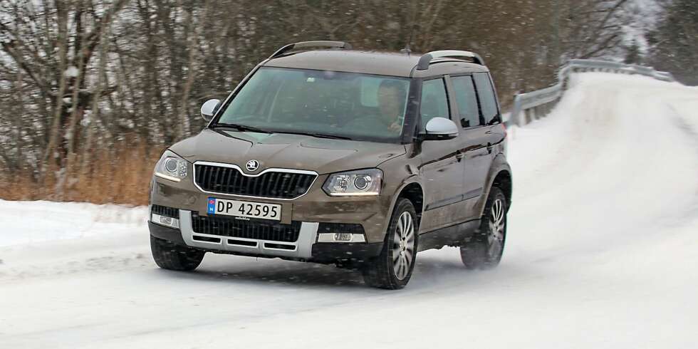 VINTERKLAR: Skoda Yeti 2,0 TDI 4x4 DSG liker seg godt på vinterveier og kjennes stabil på glatt føre. VINTERKLAR: Skoda Yeti 2,0 TDI 4x4 DSG liker seg godt på vinterveier og kjennes stabil på glatt føre.
