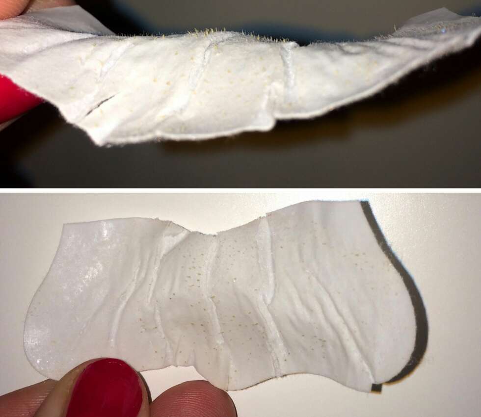 SYNLIG RESULTAT: På selve pore-stripsen til Nivea, kunne man se masse små avlange rester som ser ut som hudormer, dog resultatet på haka ikke var like synlig. SYNLIG RESULTAT: På selve pore-stripsen til Nivea, kunne man se masse små avlange rester som ser ut som hudormer, dog resultatet på haka ikke var like synlig.