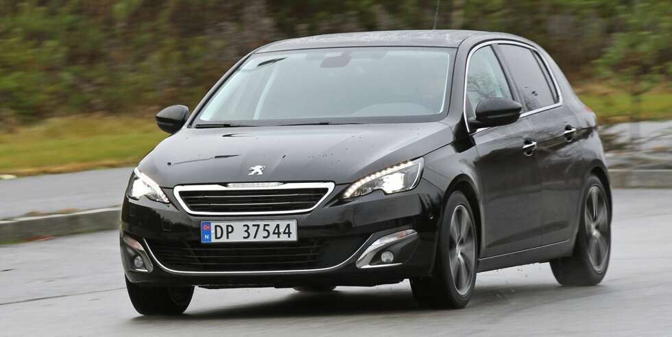 LETTKJØRT: Nye Peugeot 308 er lettkjørt, smidig og veldig komfortabel. LETTKJØRT: Nye Peugeot 308 er lettkjørt, smidig og veldig komfortabel.