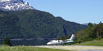 NORSK FLYPLASS: Jon Granheim, lufthavnsjef Sandane Lufthamn Anda, tar sterk avstand fra kåriingen over verdens skumleste flyplasser som i 2009 plasserte den norske flyplassen på sin liste, og sier at den er helt trygg for de reisende. NORSK FLYPLASS: Jon Granheim, lufthavnsjef Sandane Lufthamn Anda, tar sterk avstand fra kåriingen over verdens skumleste flyplasser som i 2009 plasserte den norske flyplassen på sin liste, og sier at den er helt trygg for de reisende.